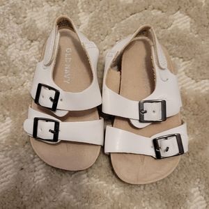 NWOT Old Navy white baby sandals